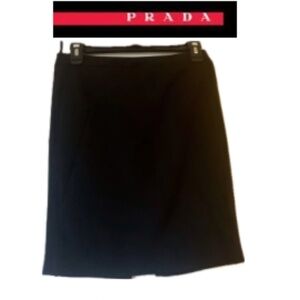 Excellent Prada Made in Italy Pencil Short Skirt Zip Vent
